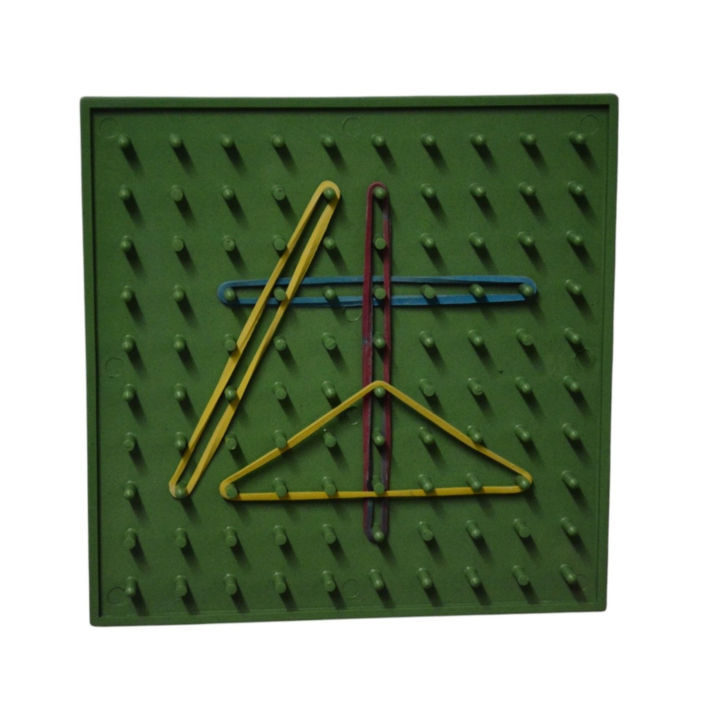 [019580] GEOPLANO PLASTICO 100 PINES 17X17CM